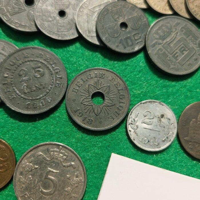 Benelux. Dutch colonies, 200+ coins inc 6 silver ca 25 g,, Postzegels en Munten, Munten | Europa | Niet-Euromunten