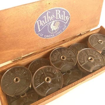 Pathe-Baby - Caixa com 10 Filmes - 1920s - Film 9.5mm