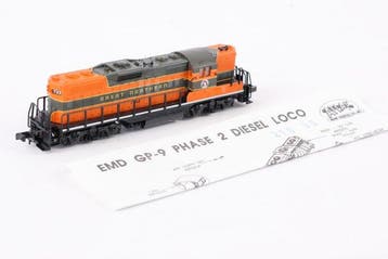 Atlas N - 48315 - Locomotive diesel (1) - EMD GP-9 Phase 2, Hobby & Loisirs créatifs