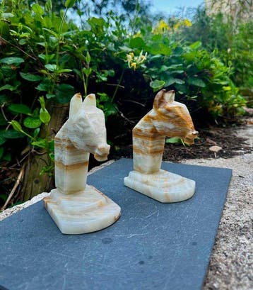 Boekensteunen - Onyx - twee paarden van onyx
