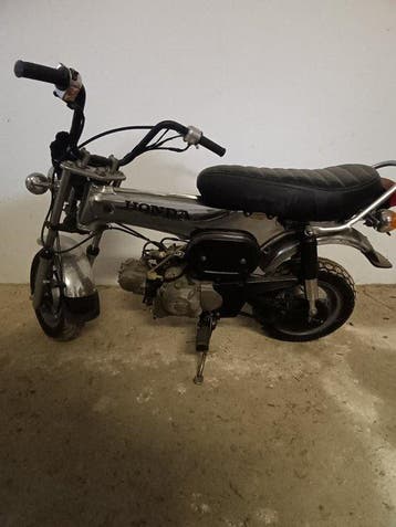 Honda - ST50 - Dax - Chrome Edition - NO RESERVE - 50 cc -