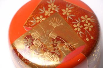 Japanse lak Natsume theekist – Tagasode Gouden Maki-e door