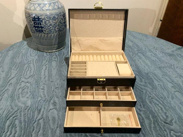 PRESTIGE DE LUXE - Neuve Fabrication Italienne - Boîte à, Antiquités & Art, Art | Objets design