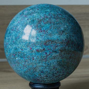 Ruby in Kyanite Qaulity sphere Kristal - Hoogte: 10.6 cm -