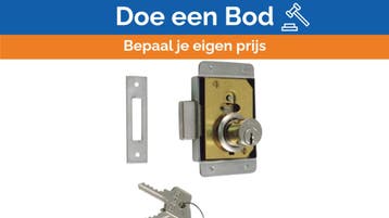 Bieden: Yale External Door Lock Chrome - Yacht, Ophalen of Verzenden, Nieuw