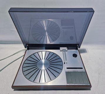Bang & Olufsen - Beogram 4004 Suivi tangentiel à, Nieuw