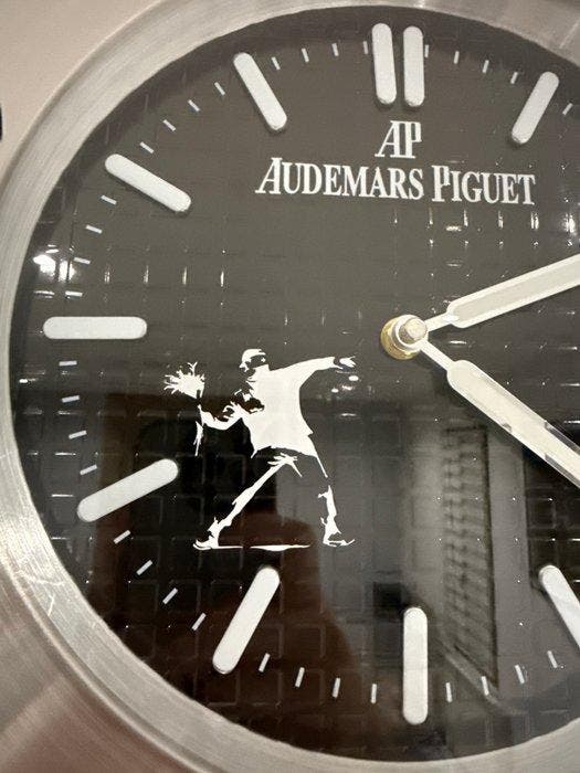 ArtPej - Horloge XL AP Flowers thrower, Antiquités & Art, Art | Objets design