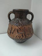 Vaas - Oude vaas - handvatvaas met dierenrelief - Keramiek -