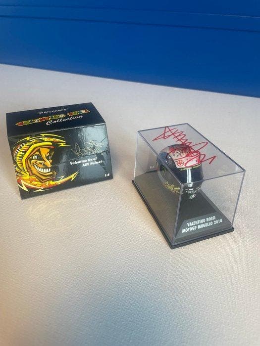 Valentino Rossi - Scale 1/8 helmet, Collections, Marques automobiles, Motos & Formules 1