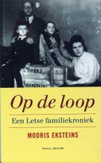 OP DE LOOP 9789053304525 M. Eksteins, Verzenden, Zo goed als nieuw, M. Eksteins