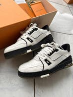Louis Vuitton - Sneakers - Taille : EU 43, Nieuw