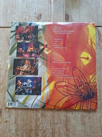 Nirvana - MTV Unplugged In New York (25th Album Anniversary