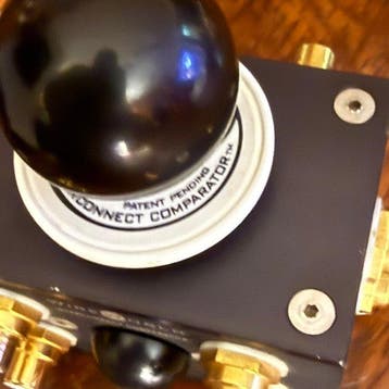 WireWorld por David Salz - INTERCONNECT COMPARATOR – OCTROOI, Nieuw