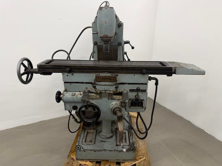 STRIGON freesbank, Bricolage & Construction, Tours