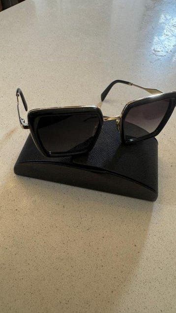 Prada - Lunettes de soleil