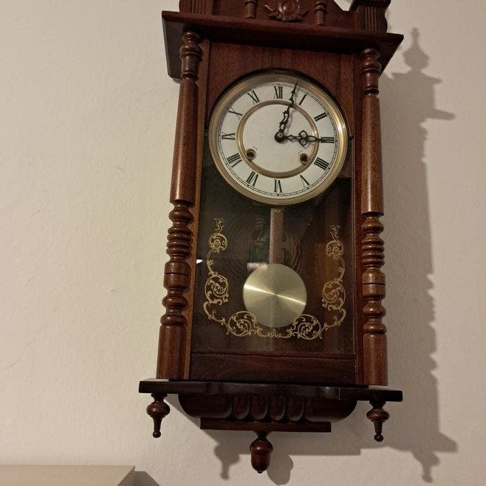 Horloge murale - Hermle - Bois, Laiton - 1970-1980 -, Antiek en Kunst, Curiosa en Brocante