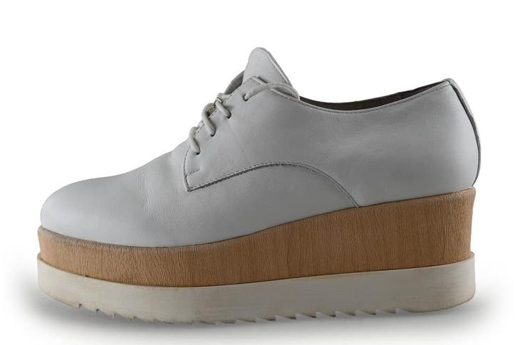 Stella Mccartney Sneakers in maat 40 Wit, Kleding | Dames, Schoenen, Wit, Zo goed als nieuw, Sneakers, Verzenden