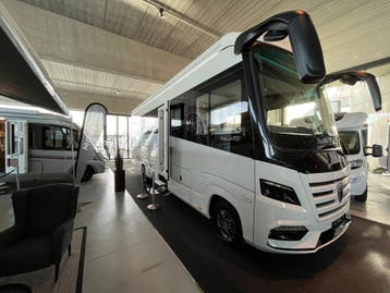 Morelo Palace 88 LB nieuw met daginschrijving, luxe! 25247, Diesel, L-zit, Overige merken, 8 meter en meer