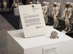 Medaillion Apollo 11 - métal prélevé sur le module de, Antiek en Kunst
