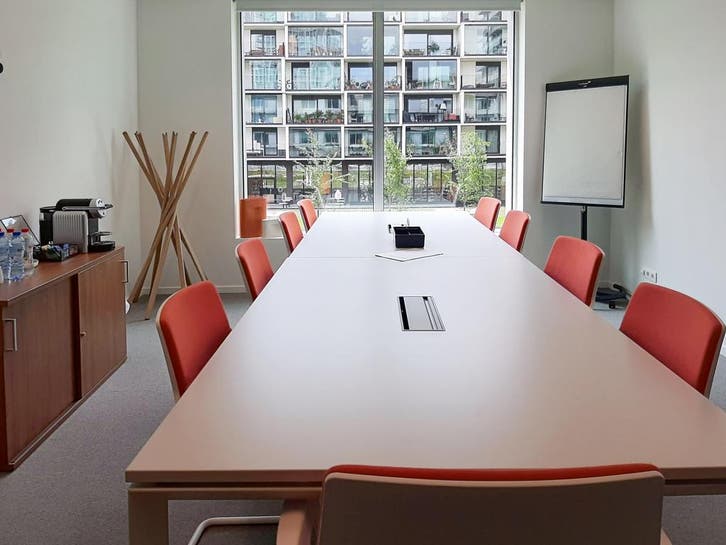 Kantoorruimte voor 5 in Nieuw Zuid, Zakelijke goederen, Bedrijfs Onroerend goed