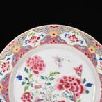 Assiette - Assiette Famille Rose à décor de pivoines et