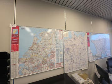 (7x) Diverse wereldkaarten op whiteboard..., Nieuw in verpakking