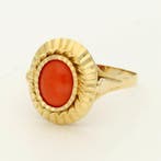 Ring - 18 karaat Geel goud - 0.98ct. tw. Bloedkoraal