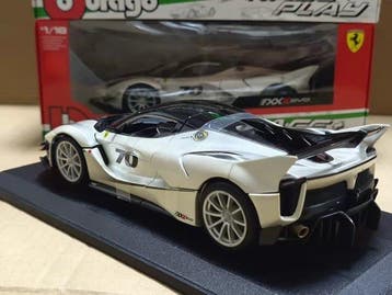Bburago 1:18 - Modelauto - Ferrari FXX K Evo, Nieuw
