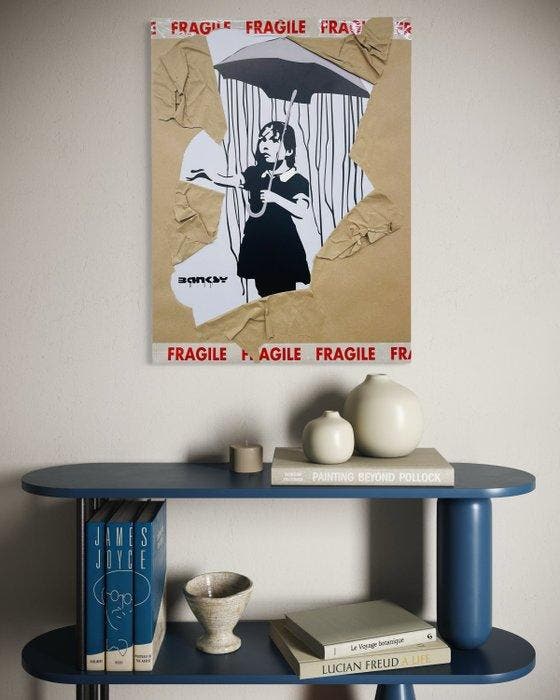 AIIROH - Escape From The Museum - Its Rainy by Banksy, Antiek en Kunst, Kunst | Designobjecten