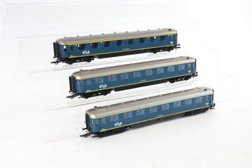 Roco H0 - 4218A/4218C - Modeltrein personenwagen (3) - Drie, Hobby en Vrije tijd, Nieuw