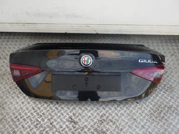 Alfa Romeo Giulia achterklep, Verzenden, Gebruikt