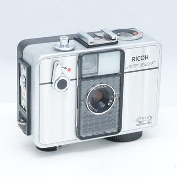Ricoh Auto Half SE2 Analoge camera