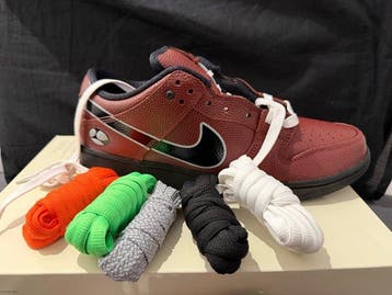 Nike SB - SB X LIMOSINE DUNK LOW PRO DARK PONY - Sneakers -