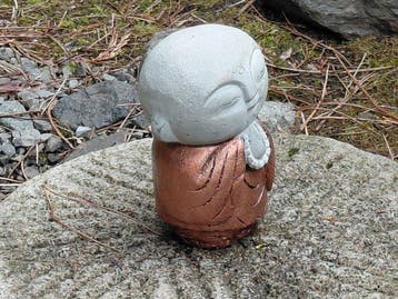Japanse Jizo, handgemaakt beeld - Steen, Gegoten steen -
