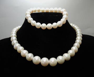 Ensemble de bijoux 2 pièces - 14 carats Or blanc - Perles, Bijoux, Sacs & Beauté, Bijoux anciens