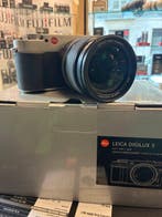 Leica Digilux 3 + Vario-Elmarit 14-50mm f/2.8-3.5 ASPH