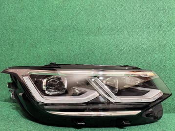 Phare av. droit Volkswagen Tiguan II 2020 - 2023 IQ Light, Ophalen, Utilisé, Volkswagen