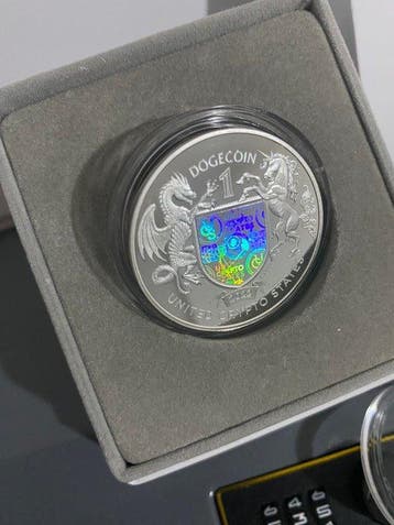 Verenigde Crypto Staten. 1 Dogecoin 2022, 1 Oz (Zonder