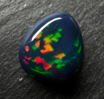 Opaal Cabochon- 2.59 g, Nieuw