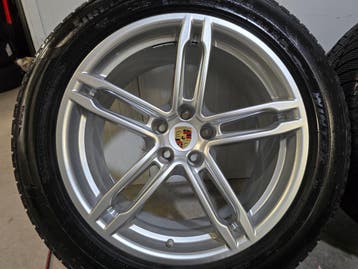 Porsche Macan (2014-) 19 inch winterbanden (N0) breedset OEM, Verzenden, Banden en Velgen