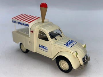 Norev 1:43 - Modelauto (10) - Hachette Collectie 2CV Citroën, Nieuw