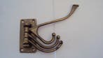 Objets maritimes (3) - Bronze patiné- porte manteau maritime