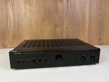 Rotel - RA-940BX Solid state geïntegreerde versterker