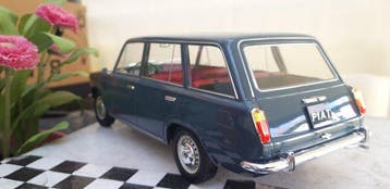 1:18 - Modelauto - - FIAT 124 - Triple 9, Nieuw