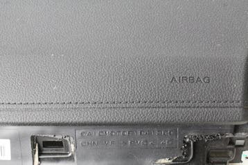 Airbag kit – Tableau de bord noir avec couture noir MG EHS, Nieuw, MG