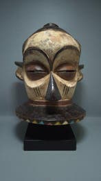 superbe casque - Pende - congo rdc (Sans prix de réserve), Antiek en Kunst