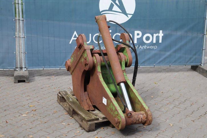 Veiling: Crusher Dragon, Articles professionnels, Machines & Construction | Pièces, Enlèvement