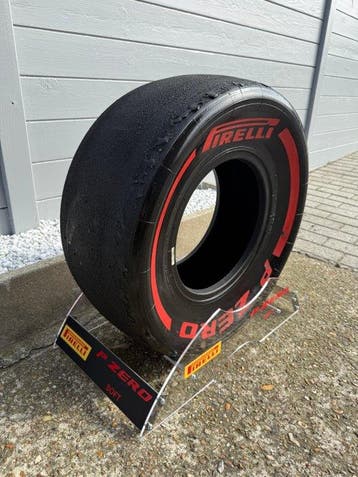 Formula One - Pneu