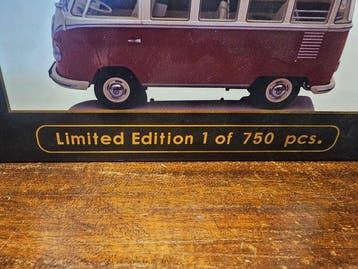 KK Scale 1:18 - Modelauto - Volkswagen T1 Samba bus - 1 op, Nieuw