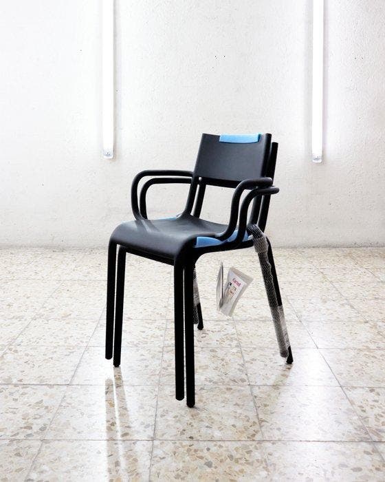Kartell - Philippe Starck - Generic A - Fauteuil (2) - Noir, Antiquités & Art, Antiquités | Meubles | Chaises & Canapés